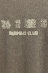 PRINTED GRAPHIC RUNNING T-SHIRT