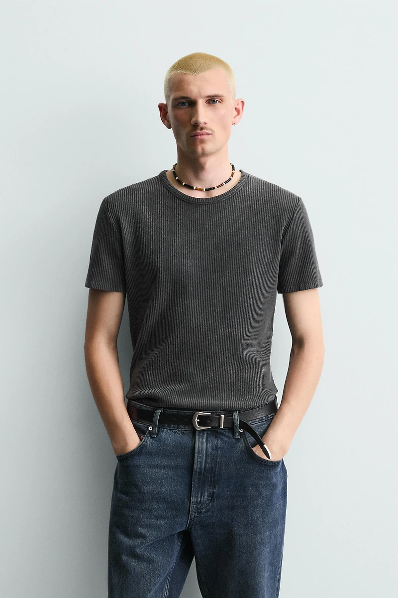 T-SHIRT EN MAILLE SLIM STRUCTURÉE