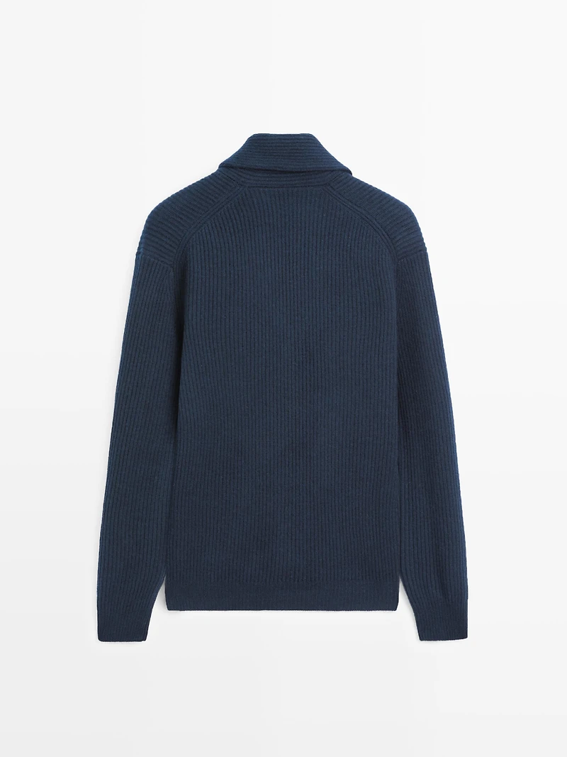 Cardigan avec col à revers en laine mélangée