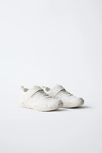 BAREFOOT SNEAKERS
