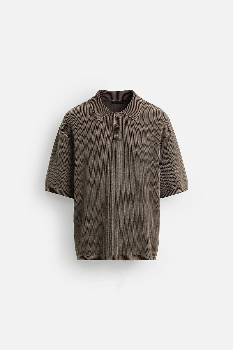 POLO EN MAILLE STRUCTURÉE DÉLAVÉE