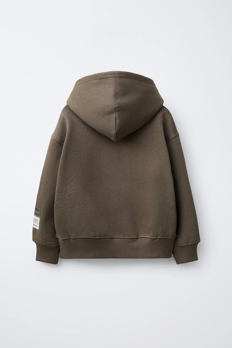 HOODIE AND JOGGER PANTS WITH LABELS SET