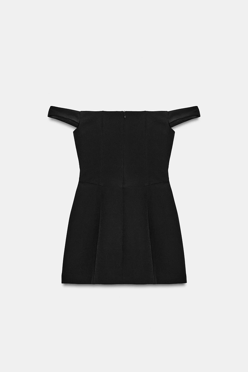 SHORT VOLUMINOUS DRESS