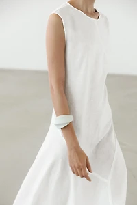 Flowing 100% linen midi dress