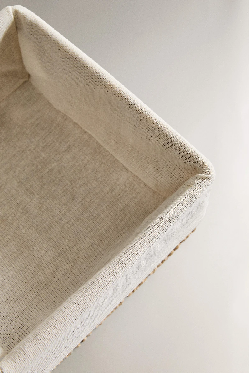 SQUARE FABRIC-LINED BASKET