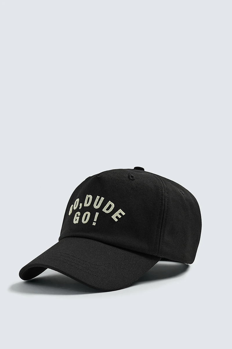 EMBROIDERED TEXT CAP
