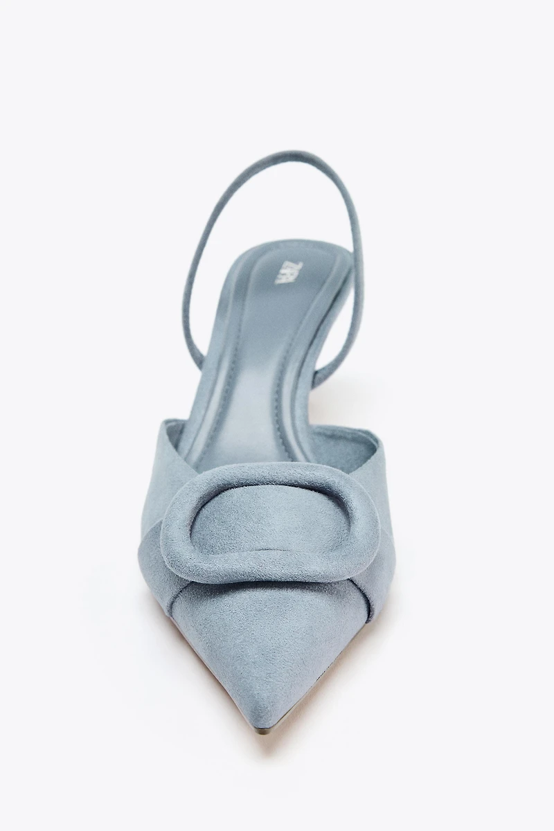 CHAUSSURES OUVERTES À L'ARRIÈRE PIÈCE