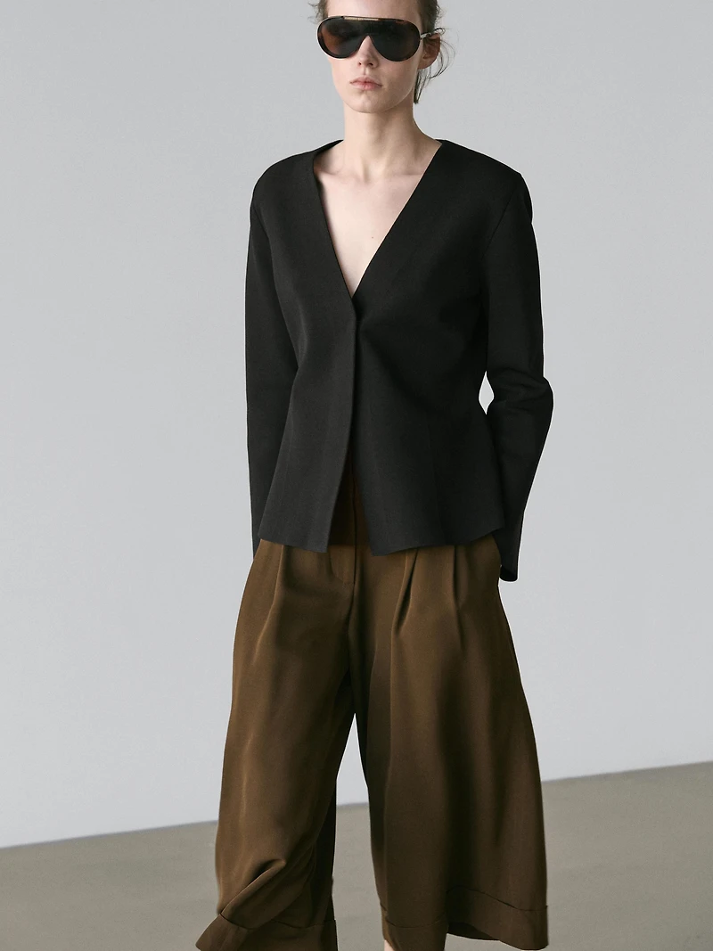 Knit V-neck blazer with fastening detail