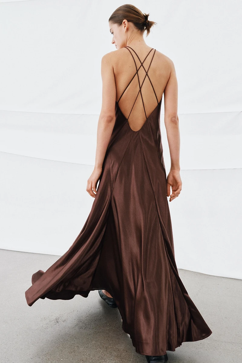 VOLUMINOUS SATIN LONG DRESS