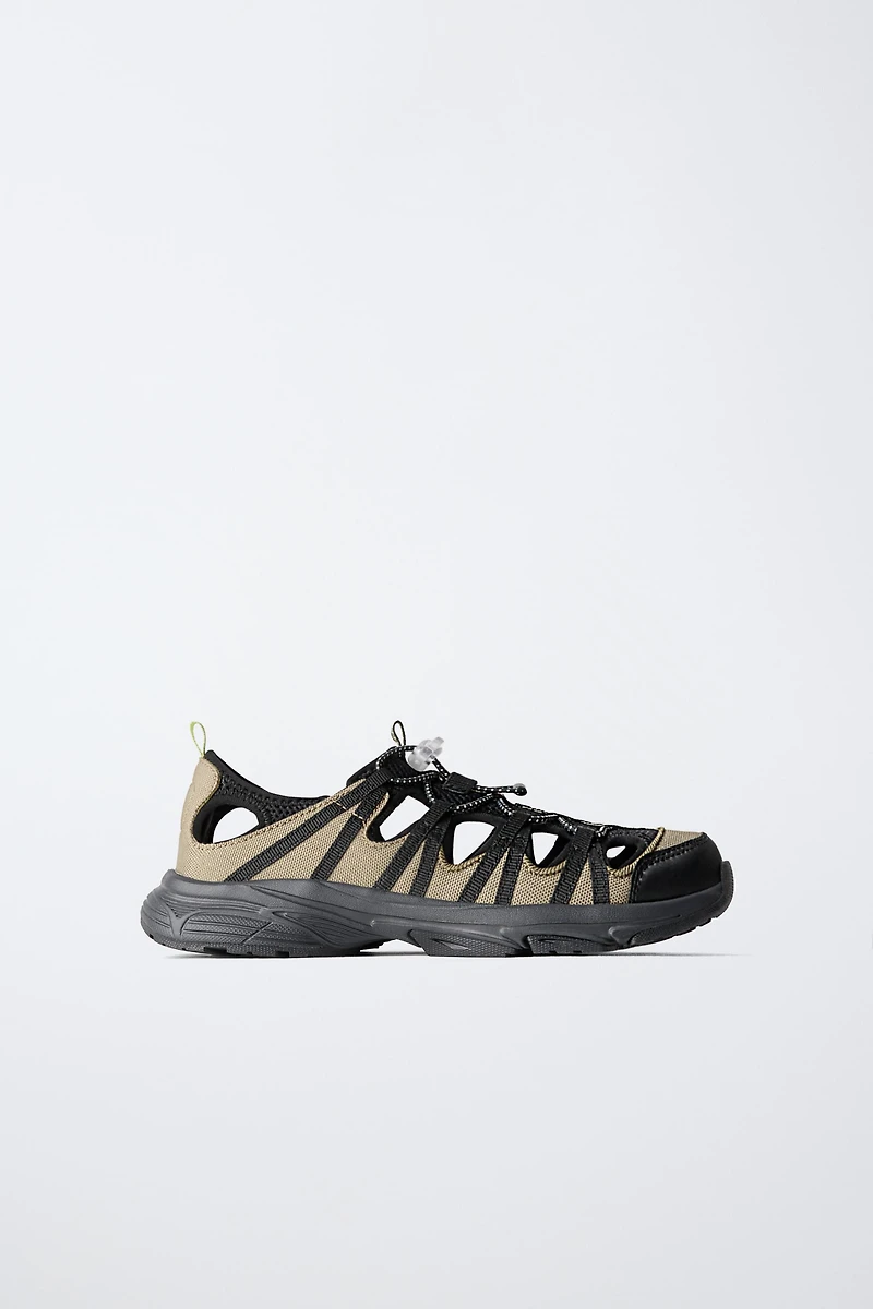 FISHERMAN SNEAKERS