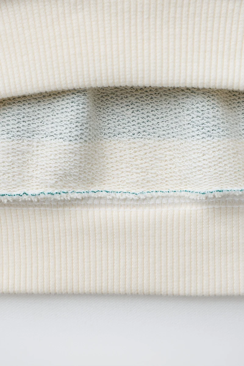 STRIPED SWEATSHIRT