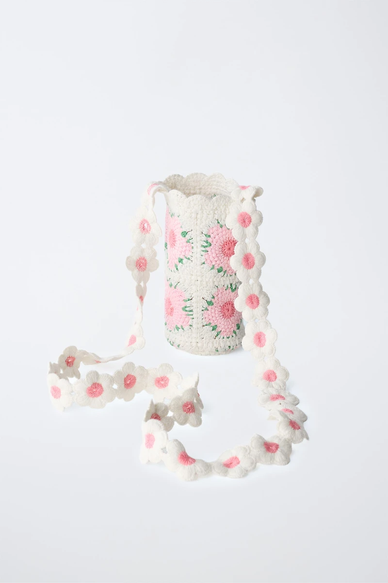 CROCHET FLOWER BOTTLE HOLDER