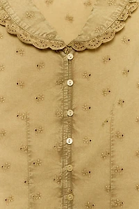EMBROIDERED PETER PAN COLLAR SHIRT