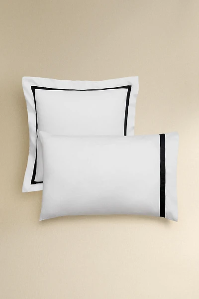 TAIE D’OREILLER SATIN FRISE