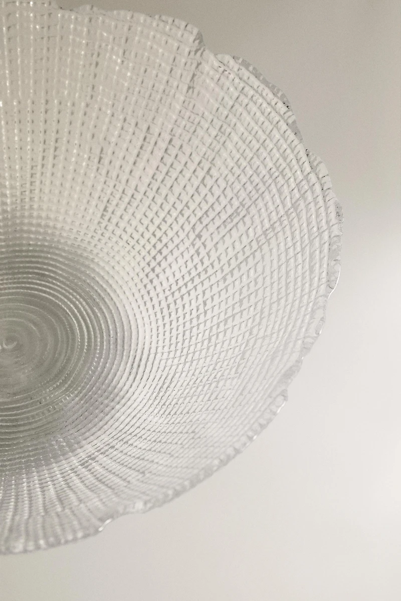 GLASS SALAD BOWL WITH RAISED DETAIL