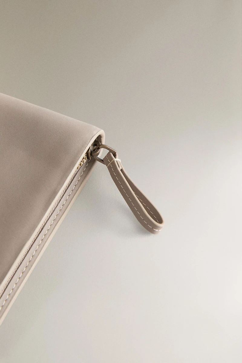 LEATHER CASE
