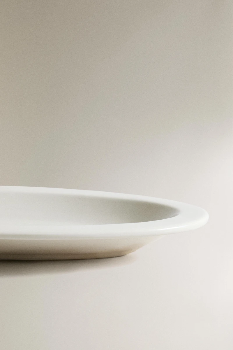 CREAM CERAMIC DECORATIVE TRAY
