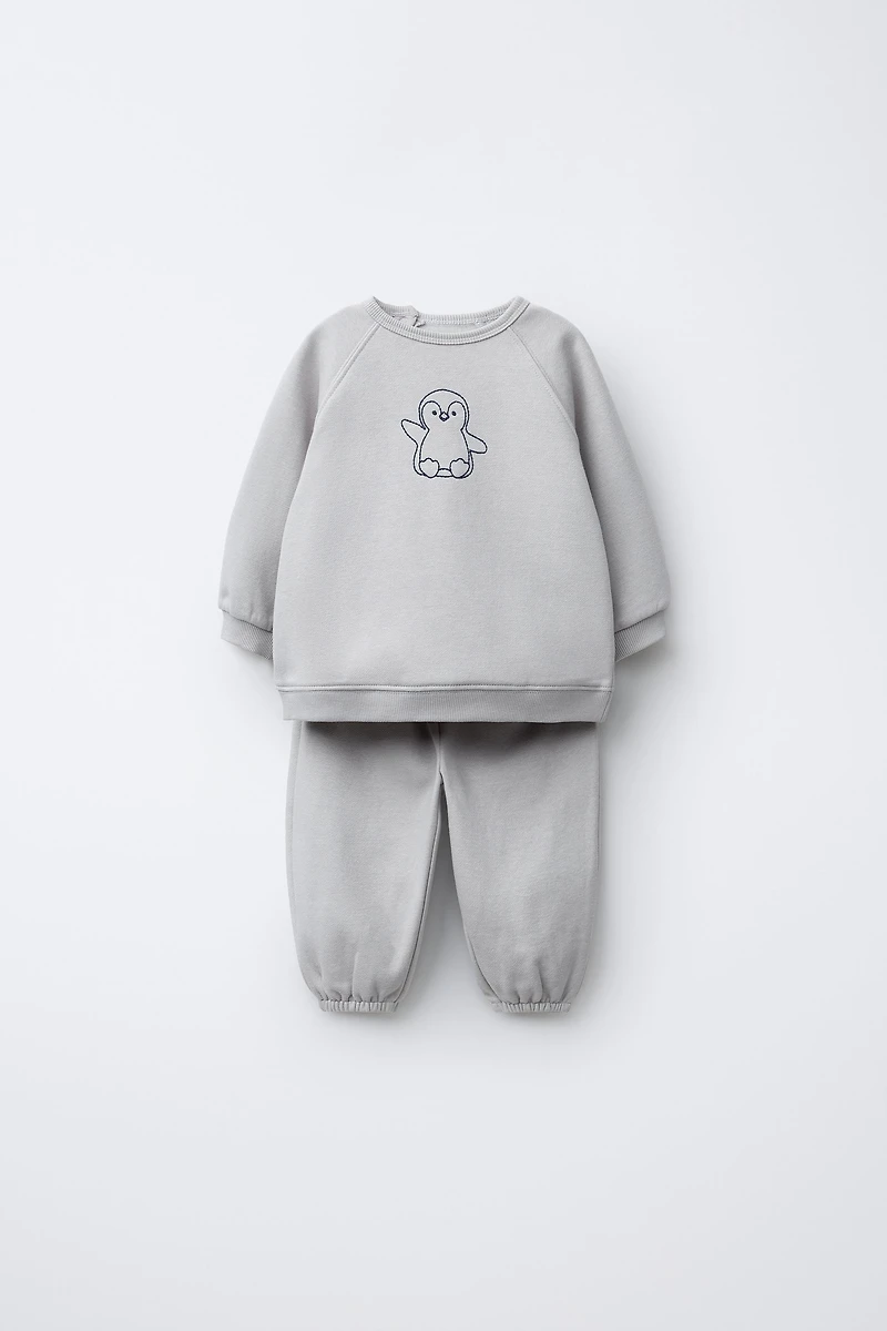 ENSEMBLE SWEAT-SHIRT ET PANTALON JOGGER BRODÉ PINGOUIN