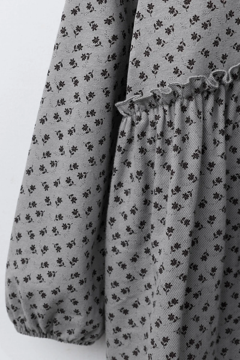 ROBE COMBINÉE À FLEURS