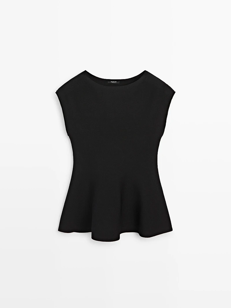 Knit top with crew neck
