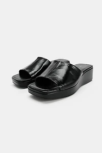 LEATHER PLATFORM SANDALS