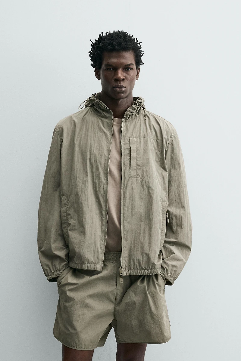 LIGHTWEIGHT TECHNICAL JACKET