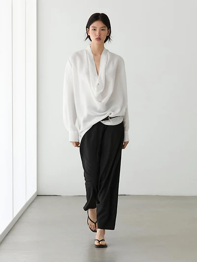 Flowing baggy trousers