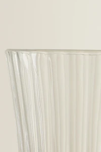 ENGRAVED CRYSTALLINE FLUTE GLASS WITH ENGRAVED GLASS EFFECT