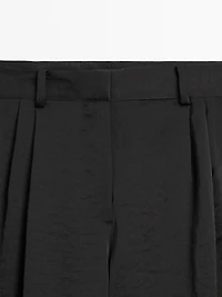 Pantalon large et fluide à pinces