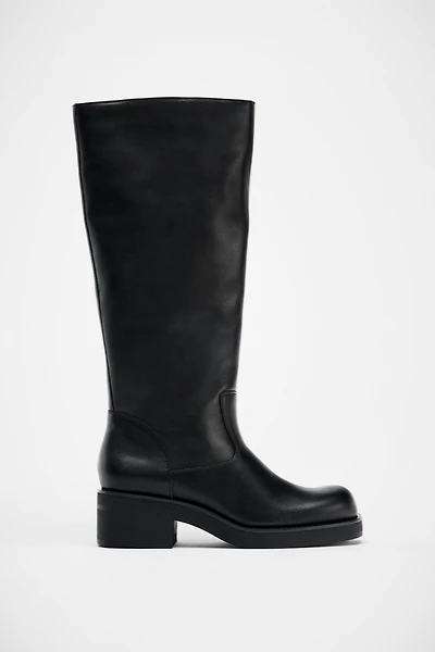LOW HEEL WATER REPELLENT LEATHER BOOTS