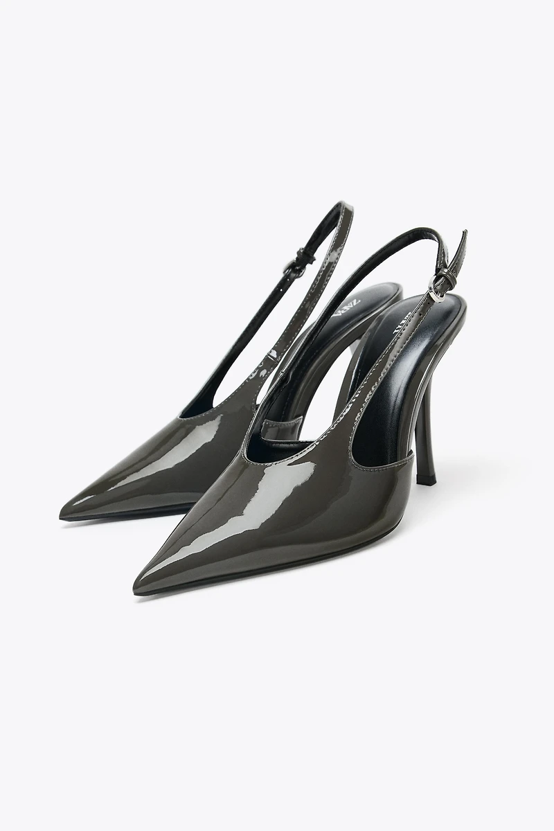 CHAUSSURES OUVERTES À L'ARRIÈRE EFFET VERNI