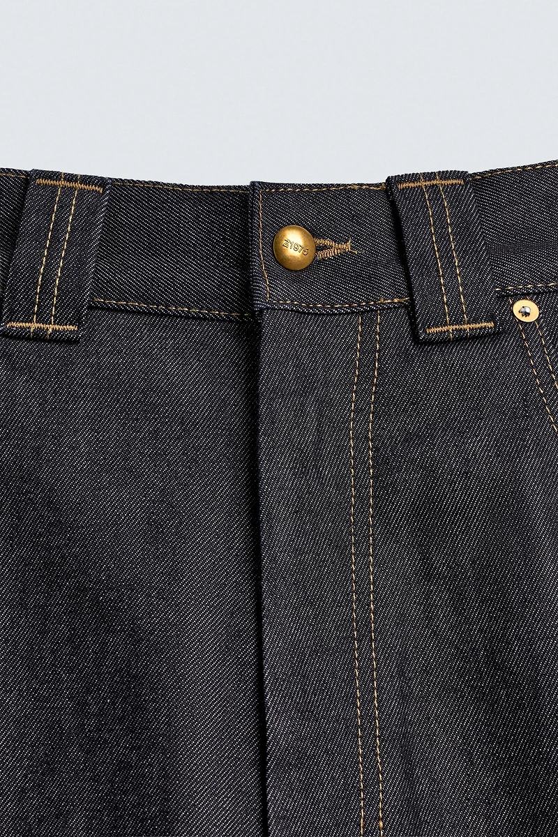 BAGGY FIT PANTS WITH CHAIN