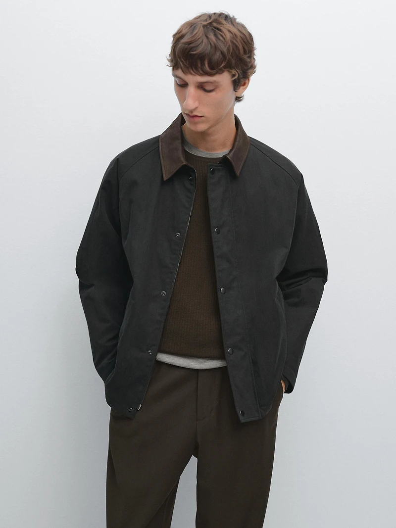 Veste avec col en cuir