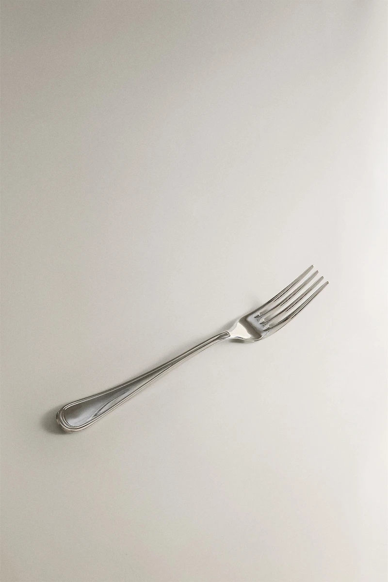 SHINY STEEL DESSERT FORK