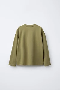 LOT DE TROIS HAUTS UNIS