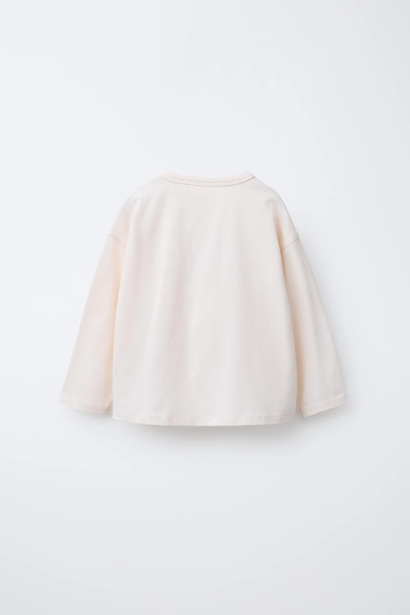 EMBROIDERED DETAIL T-SHIRT