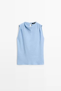 Flowing linen blend pleated top