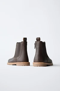 LEATHER CHELSEA BOOTS