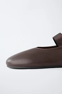 ELASTIC STRAP BALLET FLATS