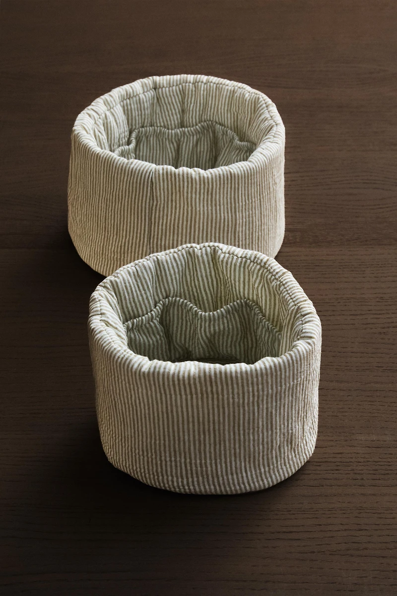 ROUND STRIPED MUSLIN BABY ORGANIZER