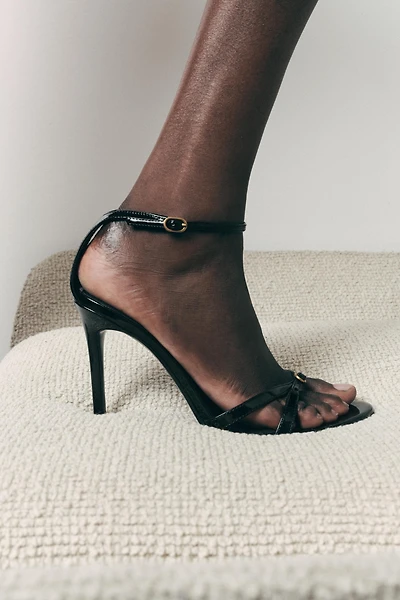 HIGH HEELED BUCKLE SANDALS