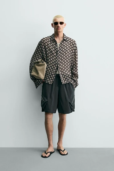 GEOMETRIC PRINT FLOWY SHIRT