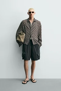 GEOMETRIC PRINT FLOWY SHIRT