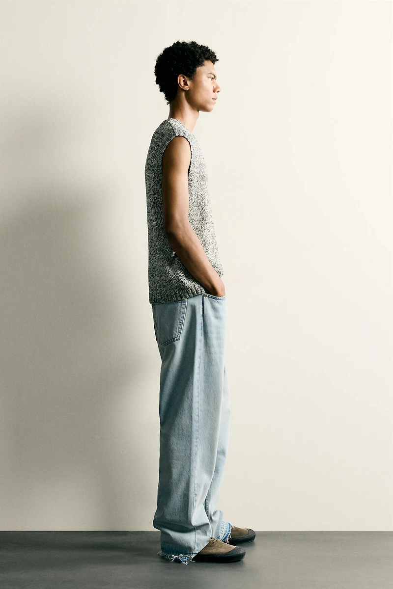 TEXTURED KNIT VEST