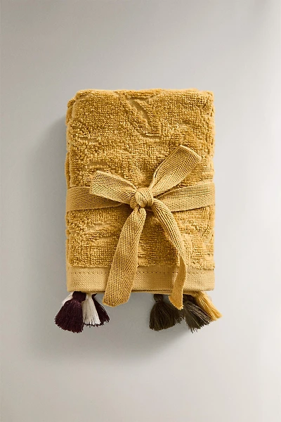 PACK OF HAND TOWELS WITH TASSELS (PACK OF 3)