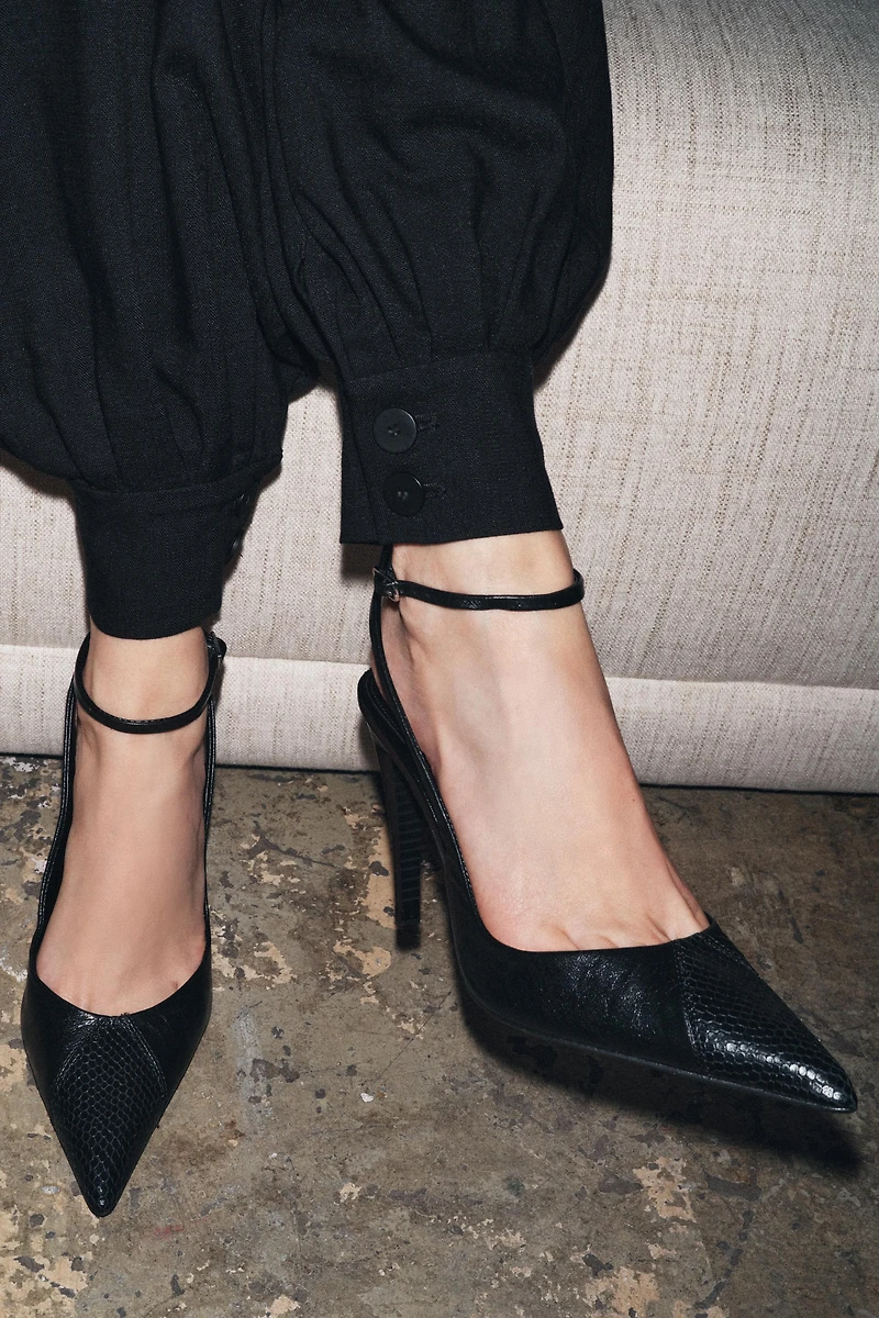 LEATHER HEELS