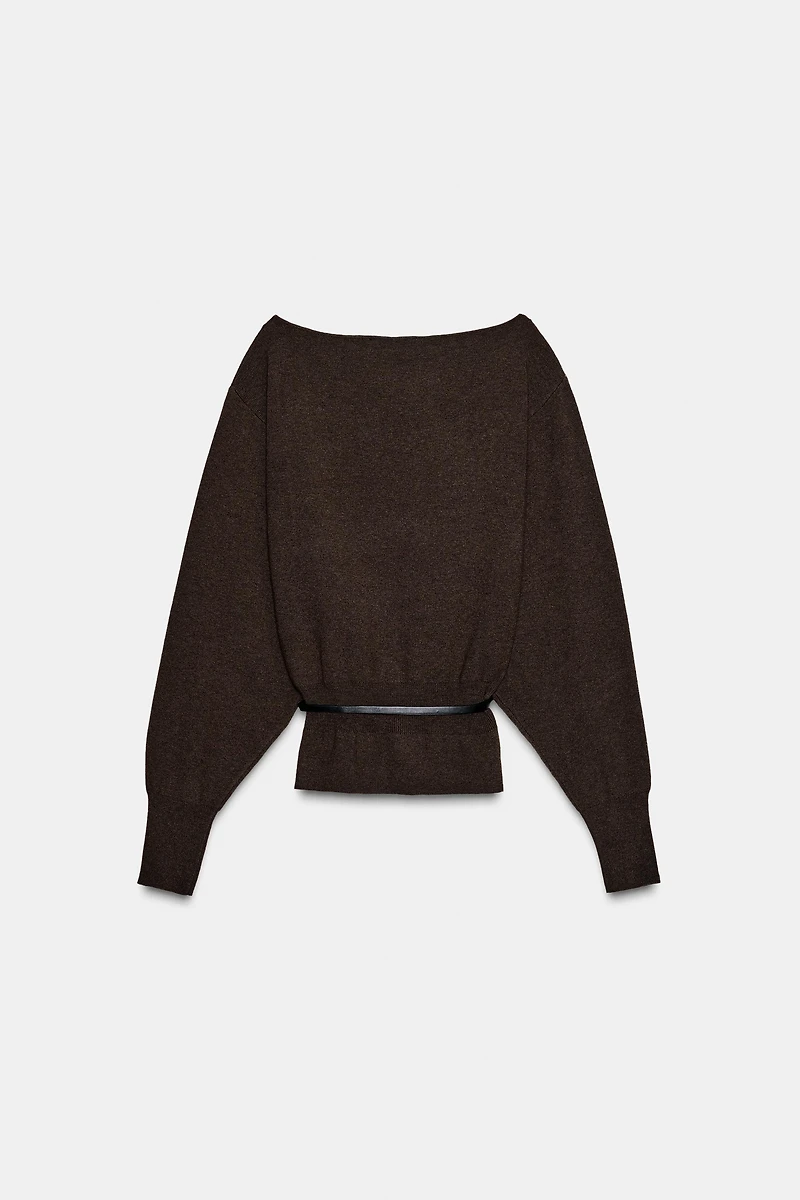 PULL EN MAILLE AVEC CEINTURE