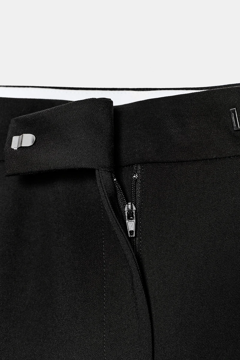 HIGH-WAISTED WIDE-LEG PANTS