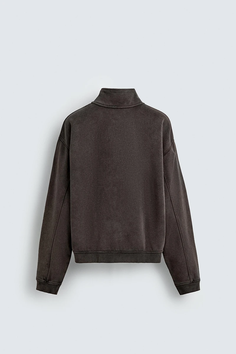 WASHED QUARTER-ZIP SWEATSHIRT