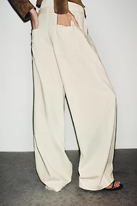 WIDE LEG BELTED PANTS